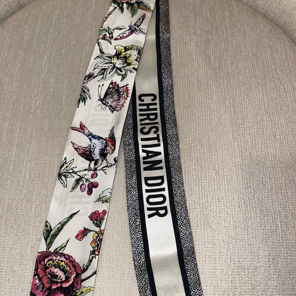 Christian Dior Twilly Scarf BRAND NEW - Picture 2 of 6